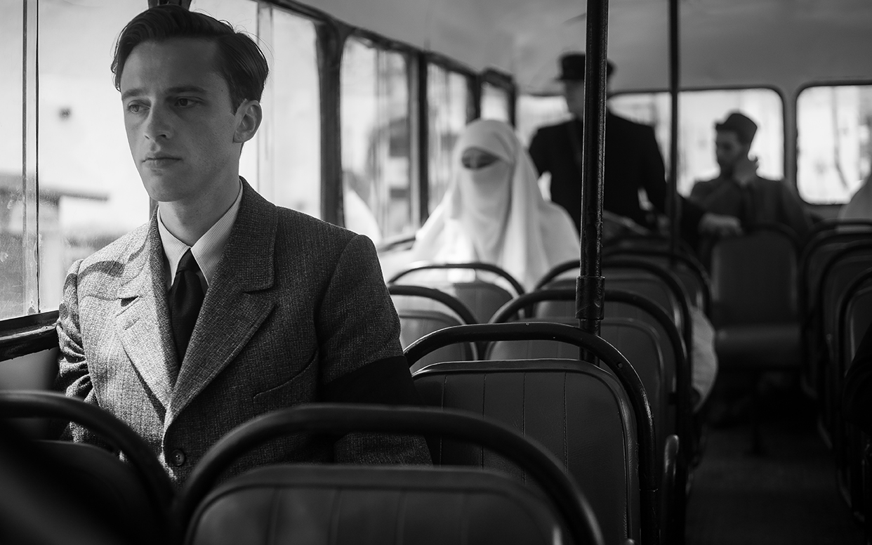 The Stranger (L’Étranger)